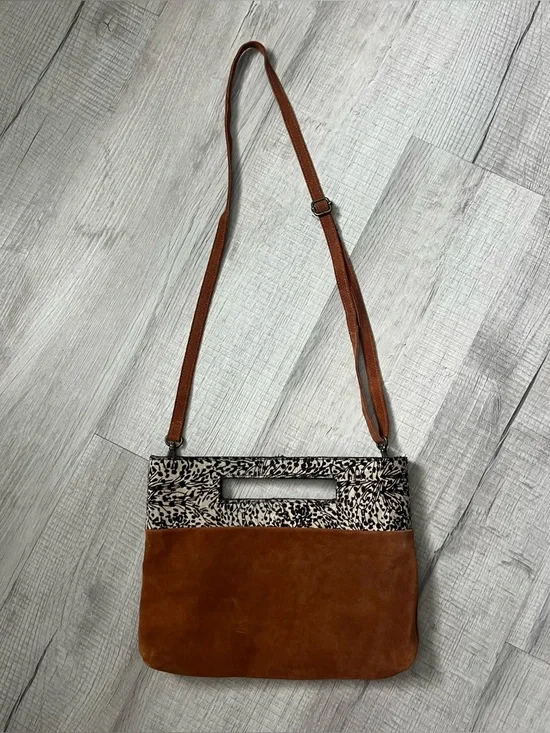 By ANTHROPOLOGIE Tara Textured Clutch Leather Suede Crossbody in Brown - Picture 3 of 14